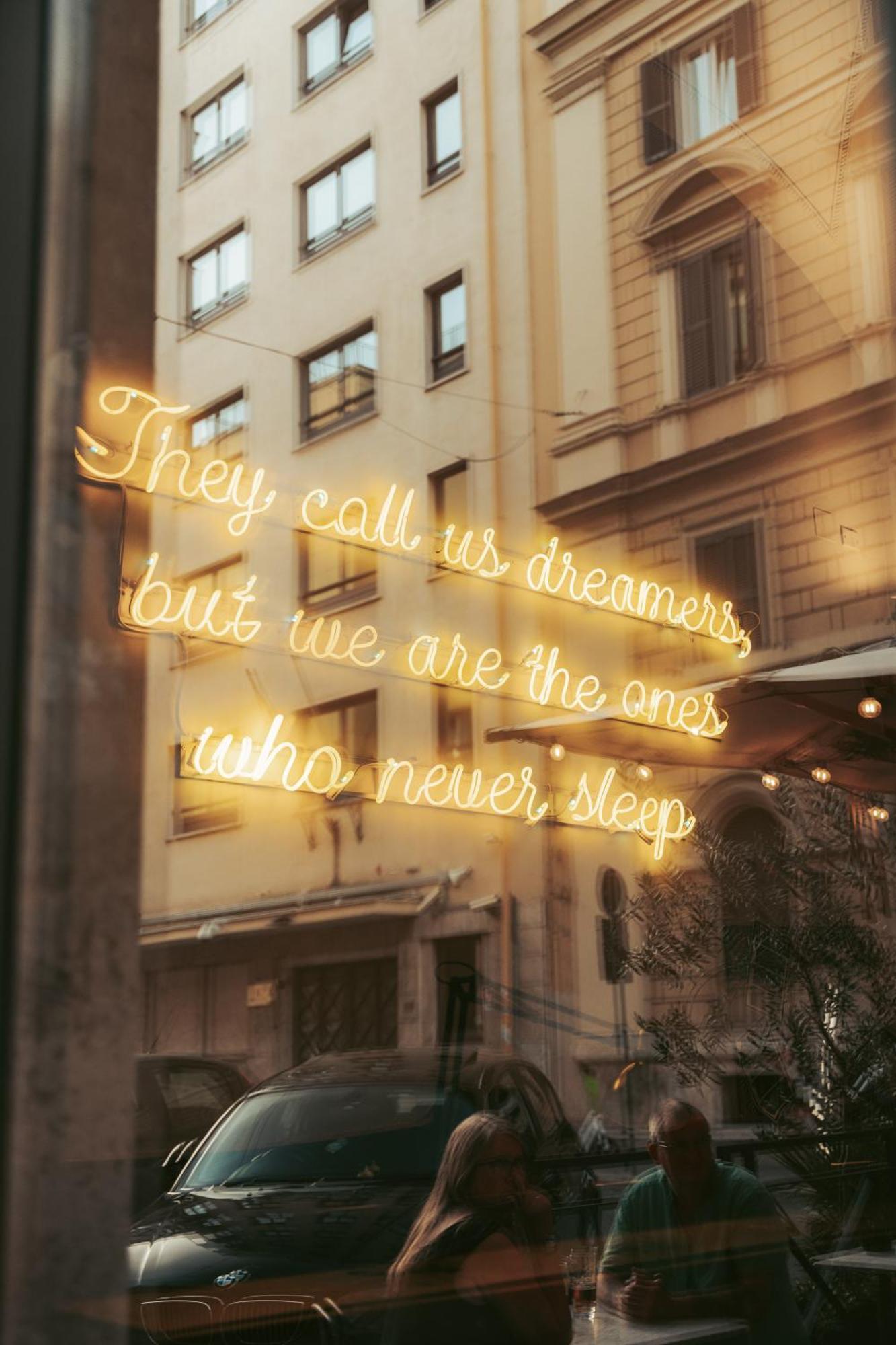 Yellowsquare Hostel *