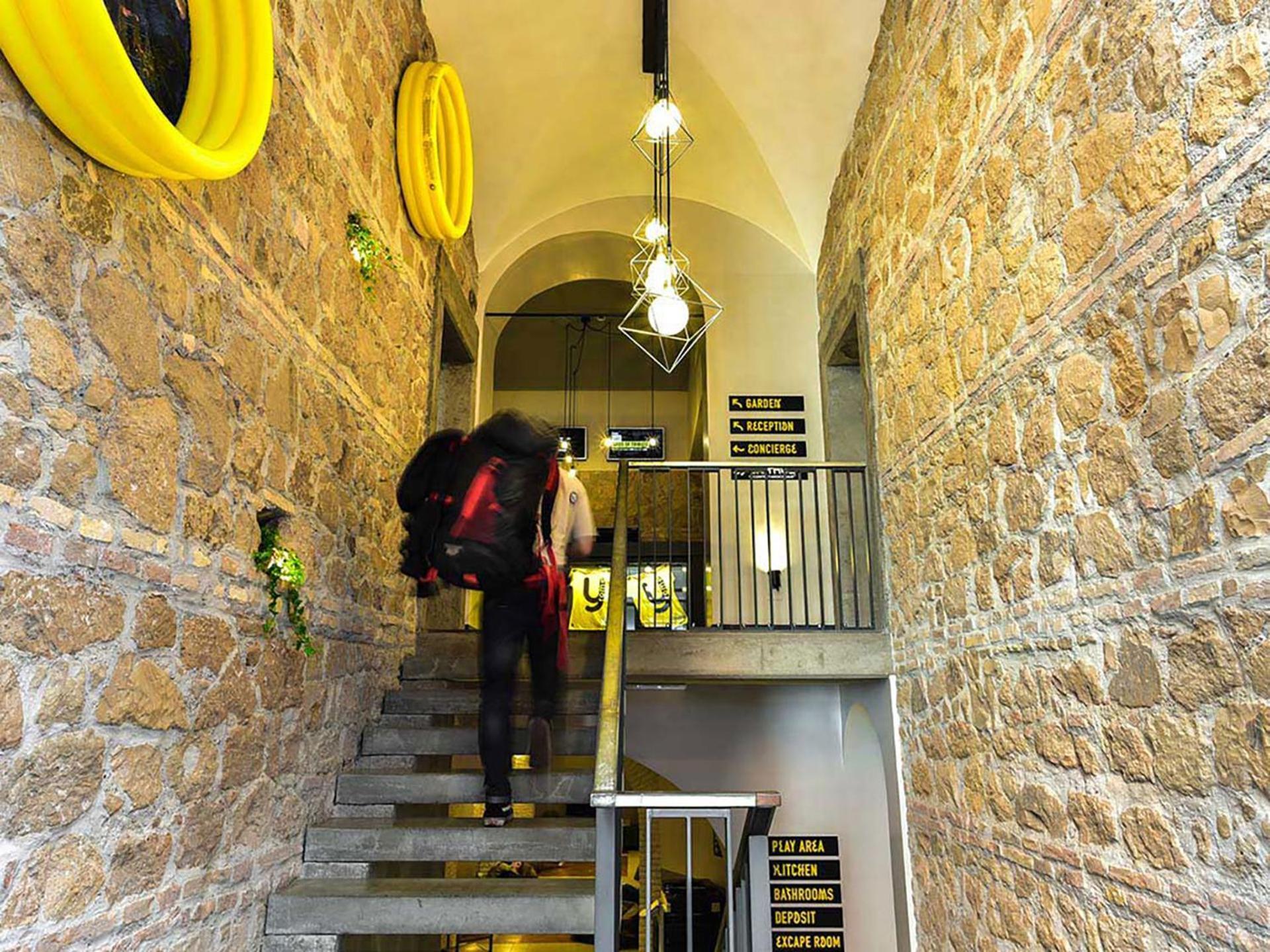 Yellowsquare Hostel